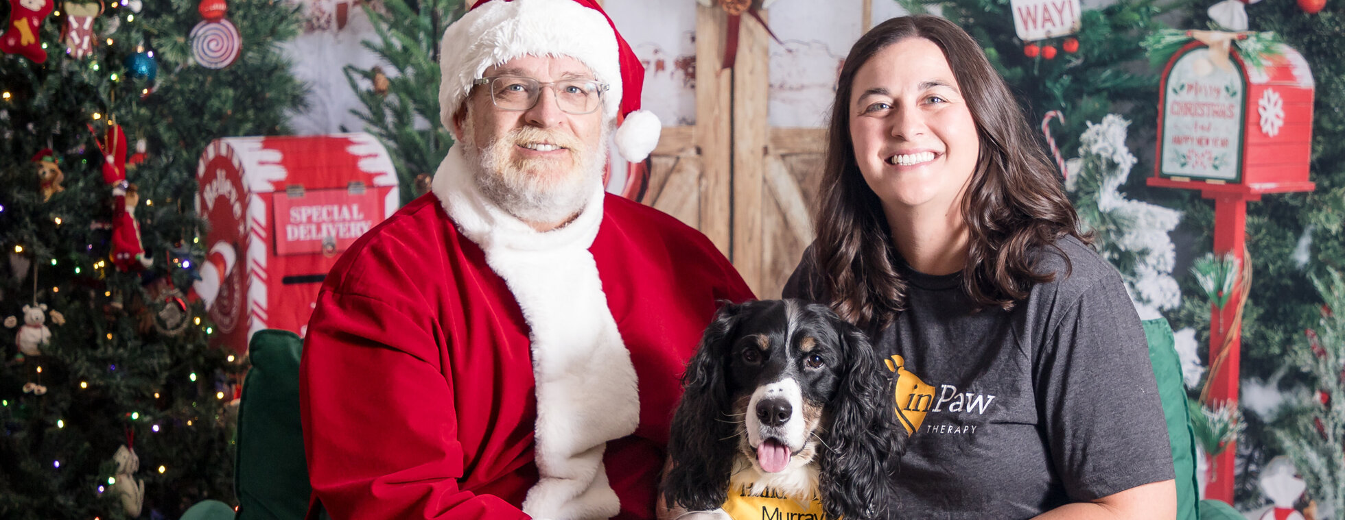 Santa Paws Pet Photos